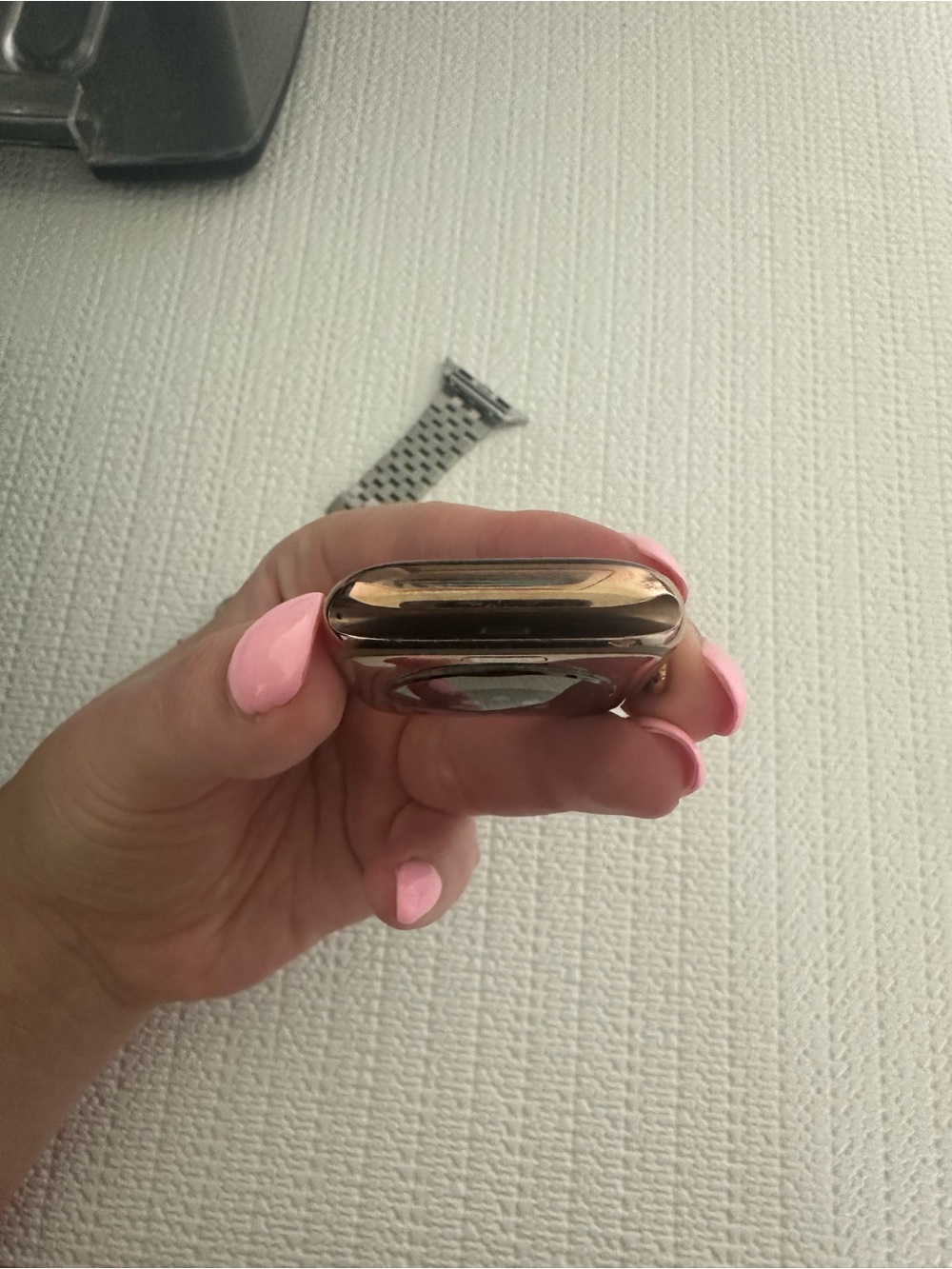 Apple Watch Series 10 Titanium 42mm A3001 (GPS + Cellular) Gold w/ Accessories - Picture 11 of 16